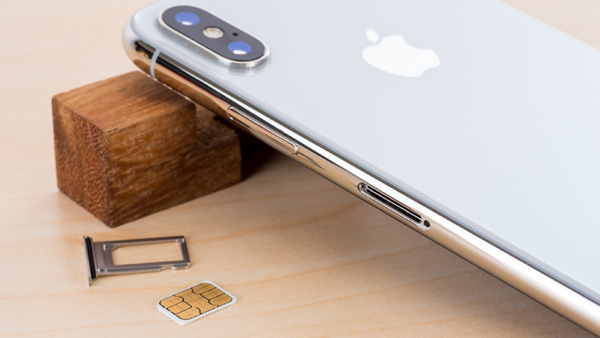 Is the iPhone XS suitable for travel eSIM use