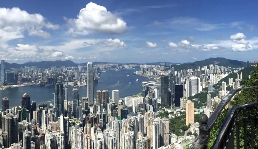 Hong Kong Self-Guided Travel Tips: What to Prepare, Where to Go? 26 Take in panoramic city views from Victoria Peak