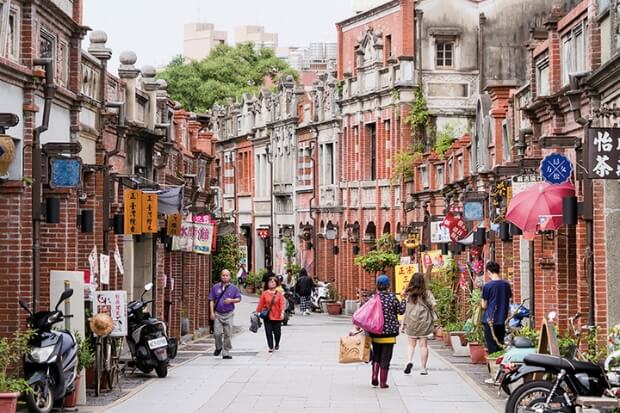 Taiwan Travel Tips 2026: Complete Guide for First-Timers 43 taiwan group tour travel tips