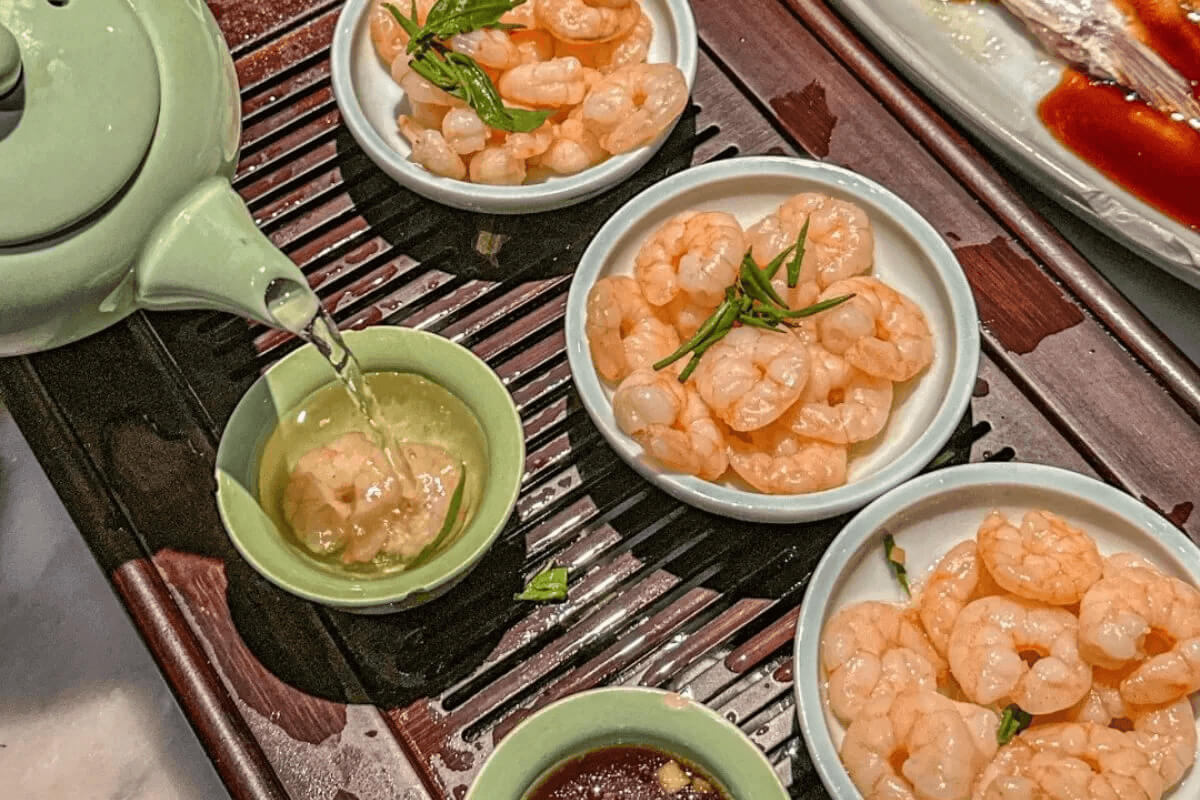 Longjing Tea Fried Shrimp