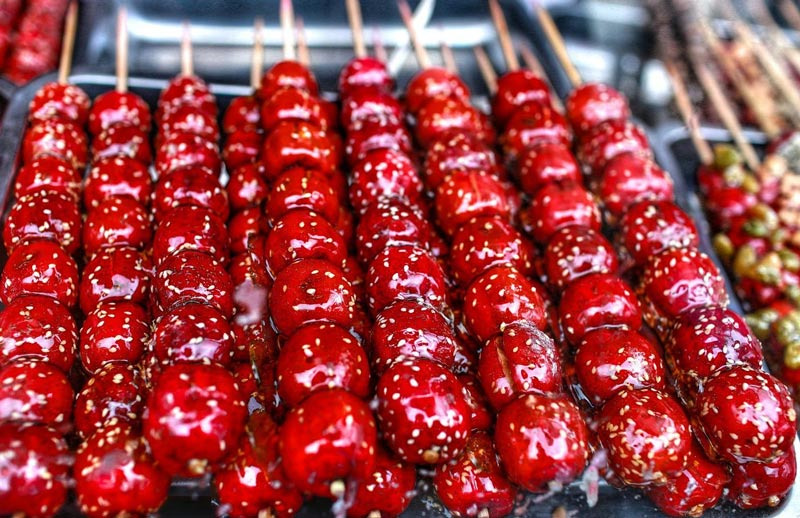 What to Buy in Beijing as Gifts? Detailed Suggestions & Tips 22 Beijing tanghulu