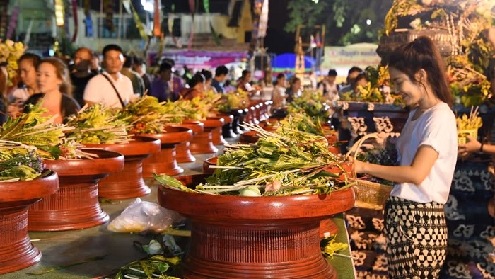 Month 5 - 6: Inthakhin Festival (City Pillar Worship) 