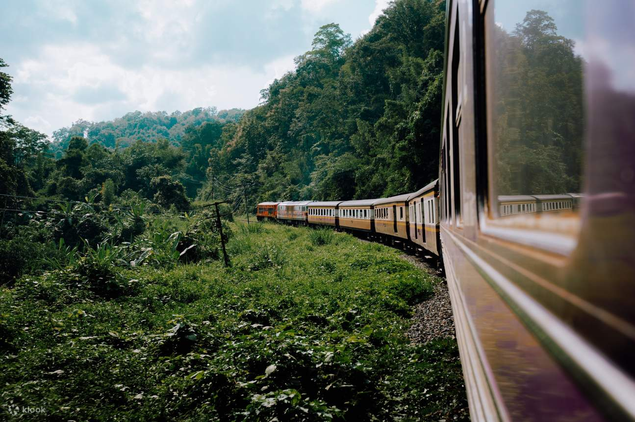 How to Travel from Bangkok to Chiang Mai: Options, Costs, and Tips 13 Take the train – the most rewarding experience