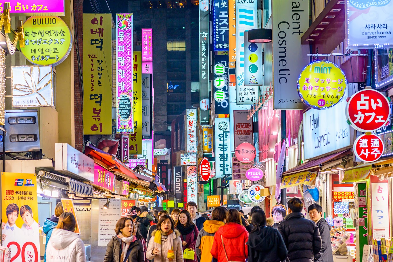 Seoul Solo Travel 2026: Visa, Costs for a 5-Day Itinerary 11 Arrive in Seoul and check in to Myeongdong