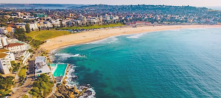Sydney Travel 2026: Visa, Costs, Itinerary for Vietnamese Travelers 17 Bondi Beach
