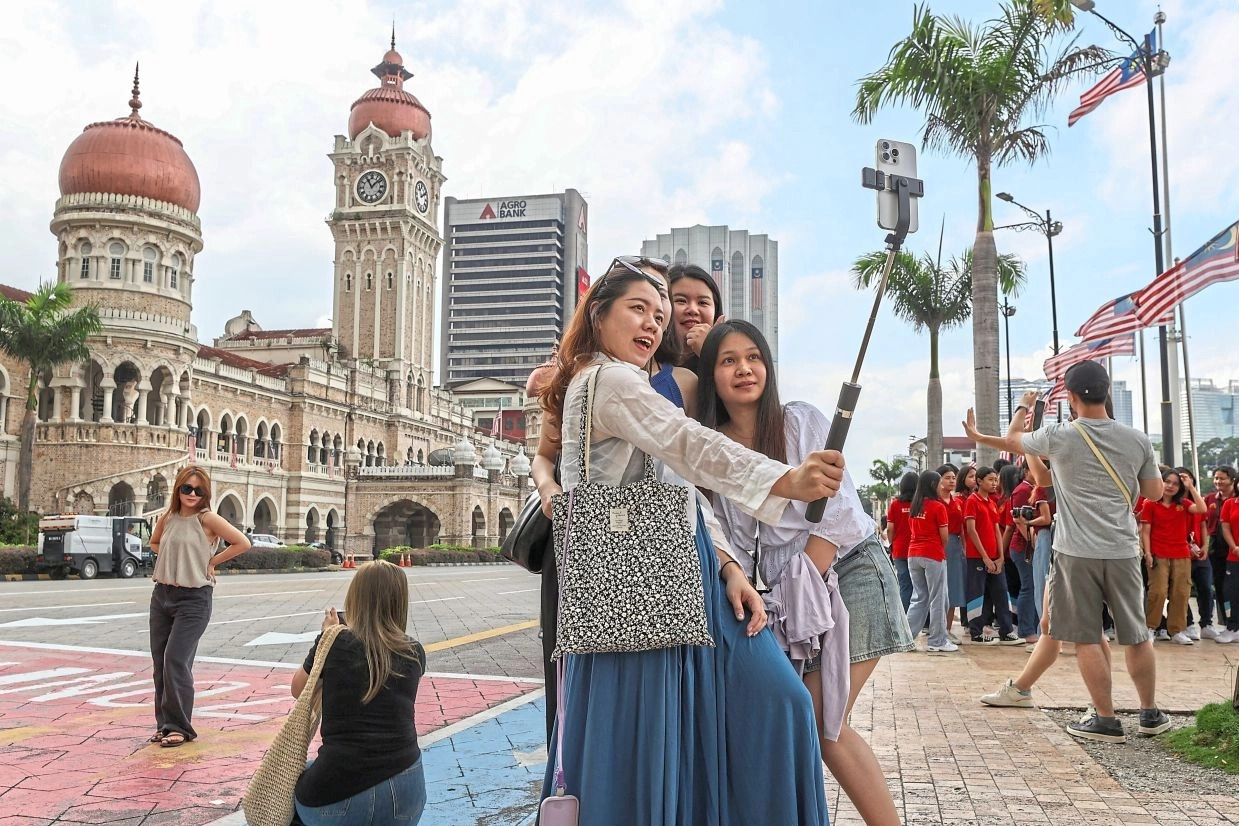Traveling to Malaysia in July: Complete Guide 30 Travel tips for Malaysia in 7