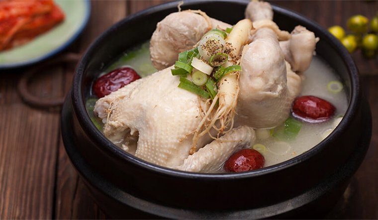 Seoul Solo Travel 2026: Visa, Costs for a 5-Day Itinerary 14 Korean ginseng chicken soup
