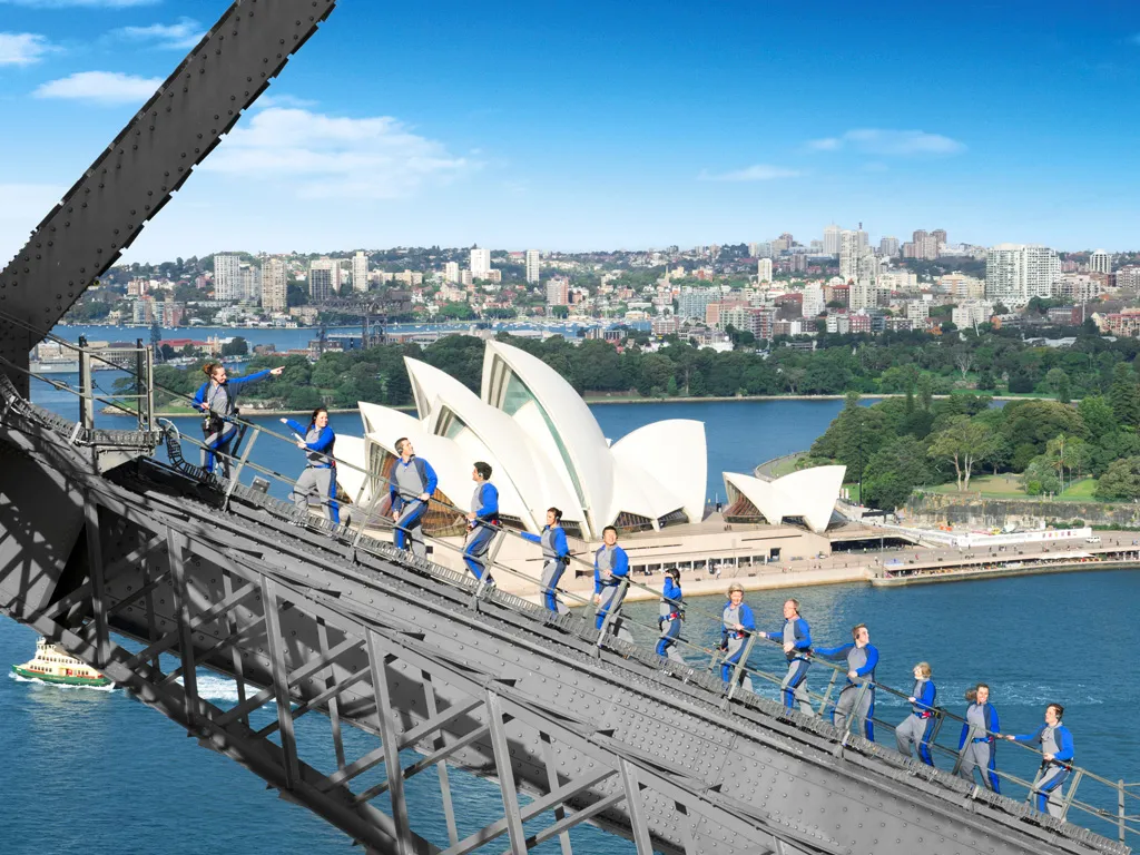 Sydney Travel 2026: Visa, Costs, Itinerary for Vietnamese Travelers 15 Sydney Harbour Bridge Climb